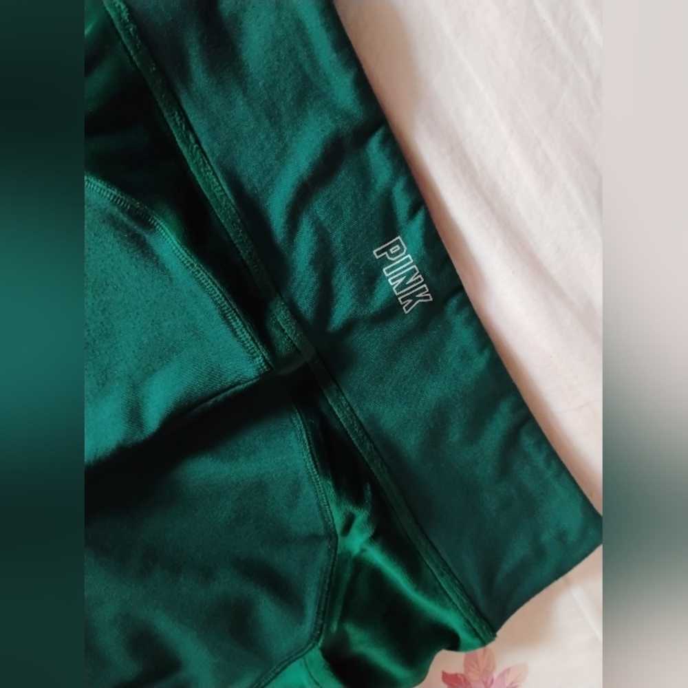 PINK Victoria's Secret Green Velour Active Leggings ♻MADE WITH♻️FABRIC • SIZE XS
